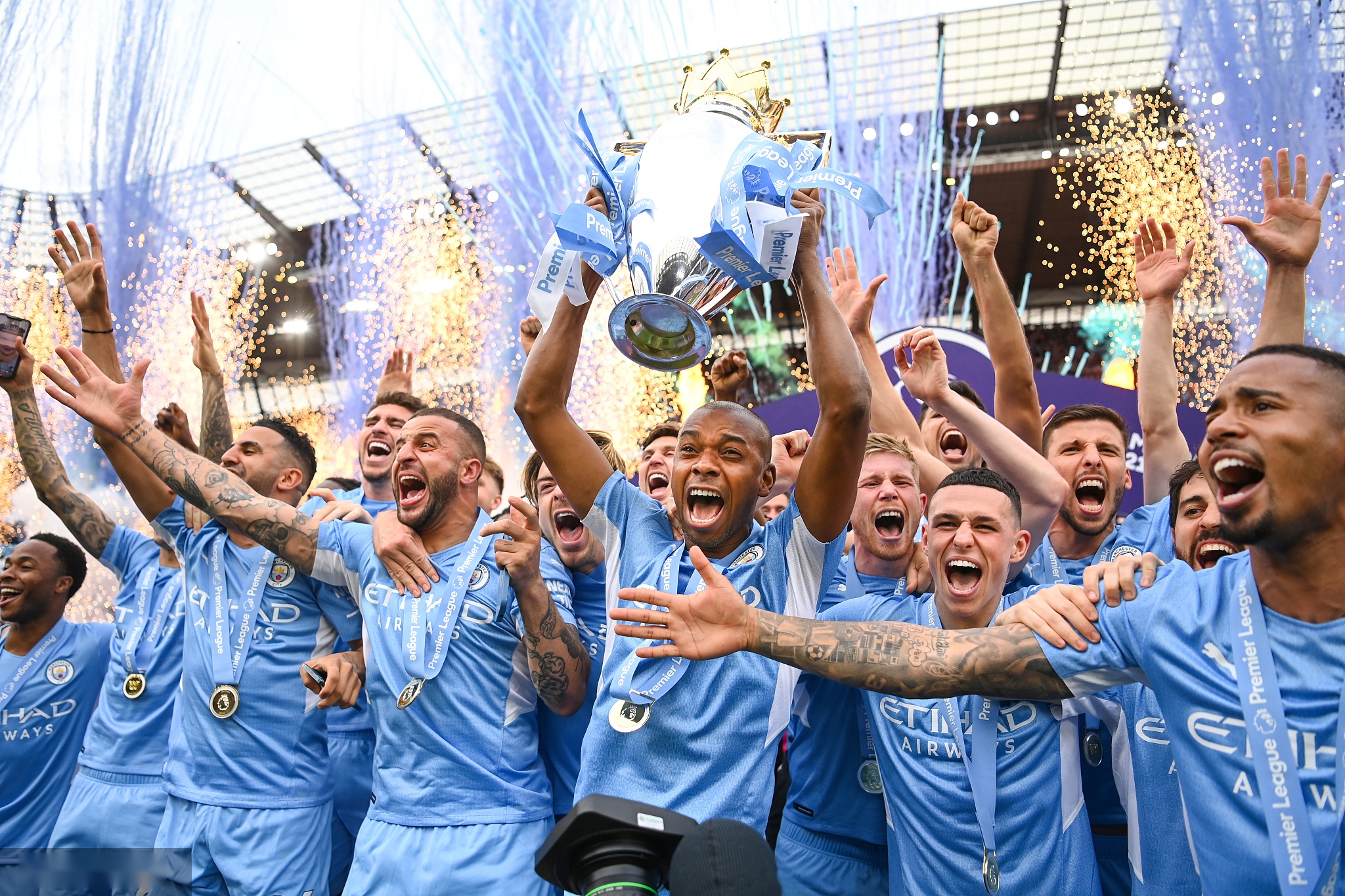 持续保持竞 持续保持竞